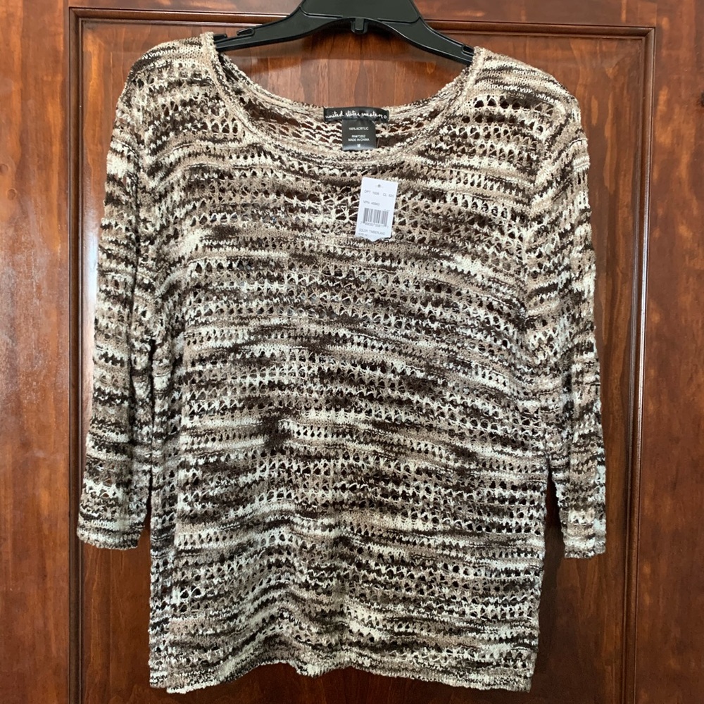 NWT Women’s crochet 3/4 sleeve top Size M